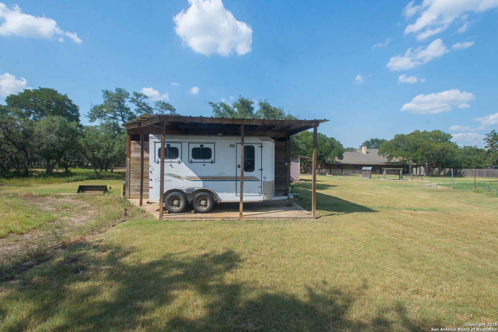 main property photo 34