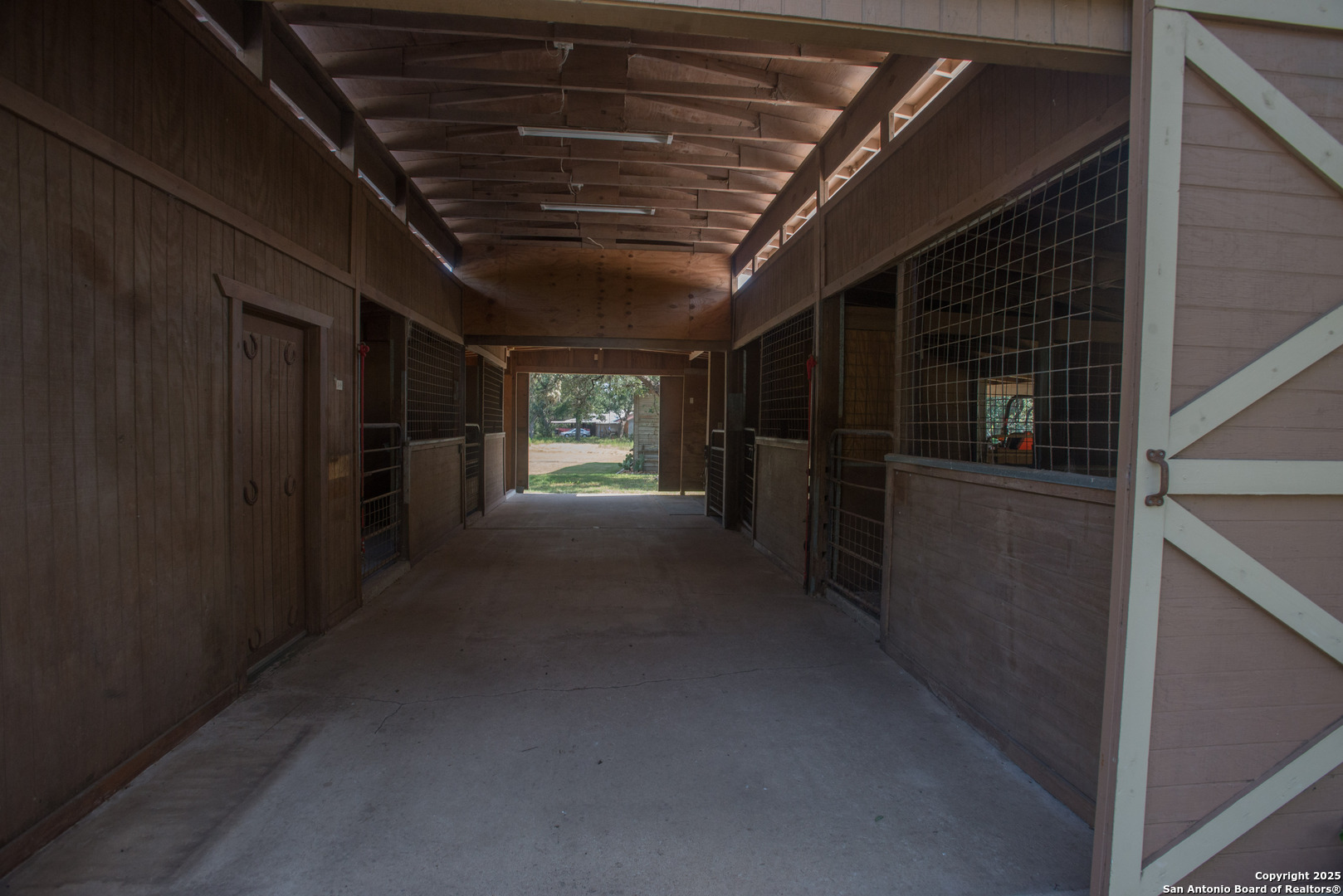 main property photo 41