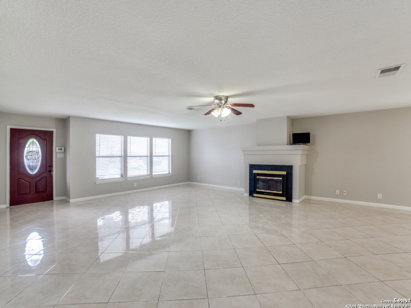 property viewer photo 1
