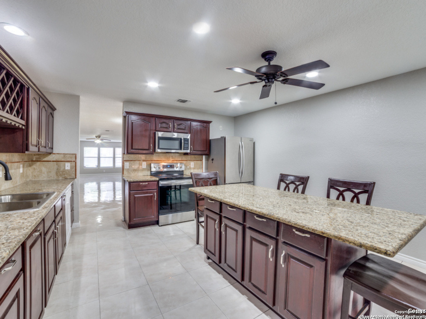 property viewer photo 10