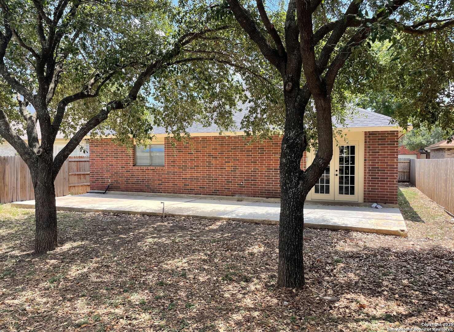 property viewer photo 18