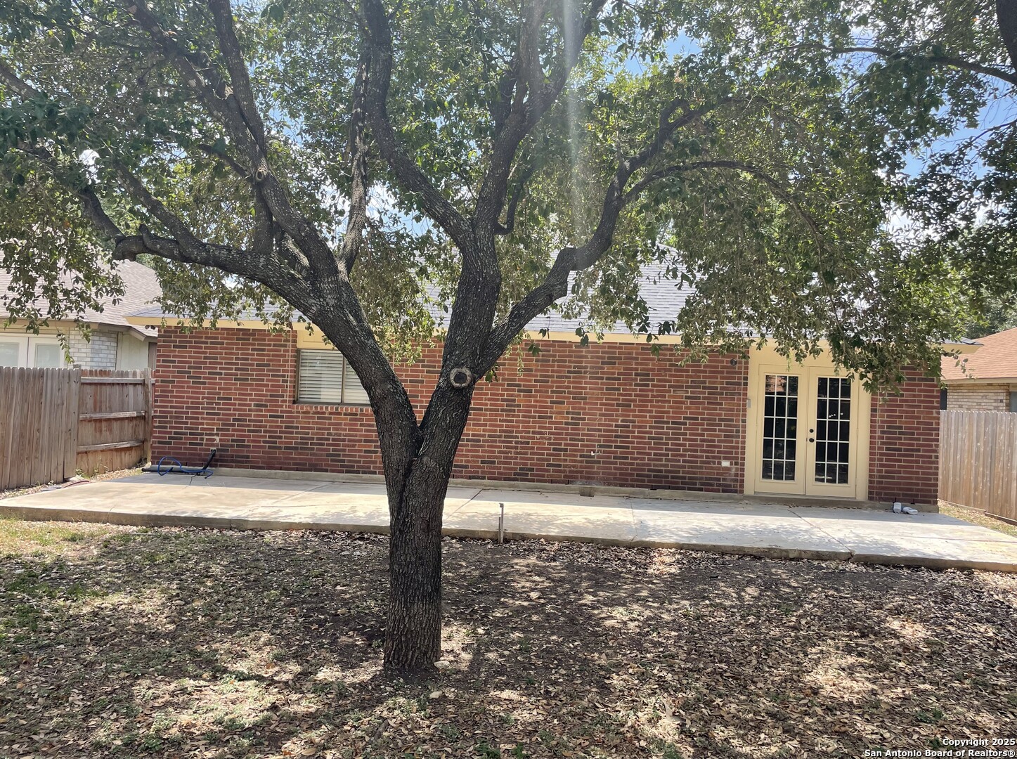 property viewer photo 19