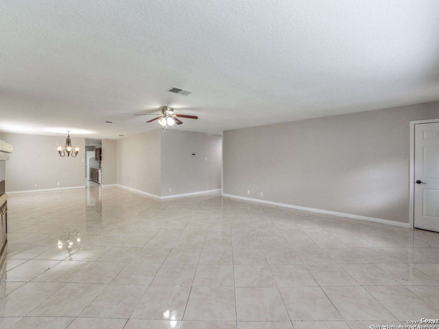 property viewer photo 3