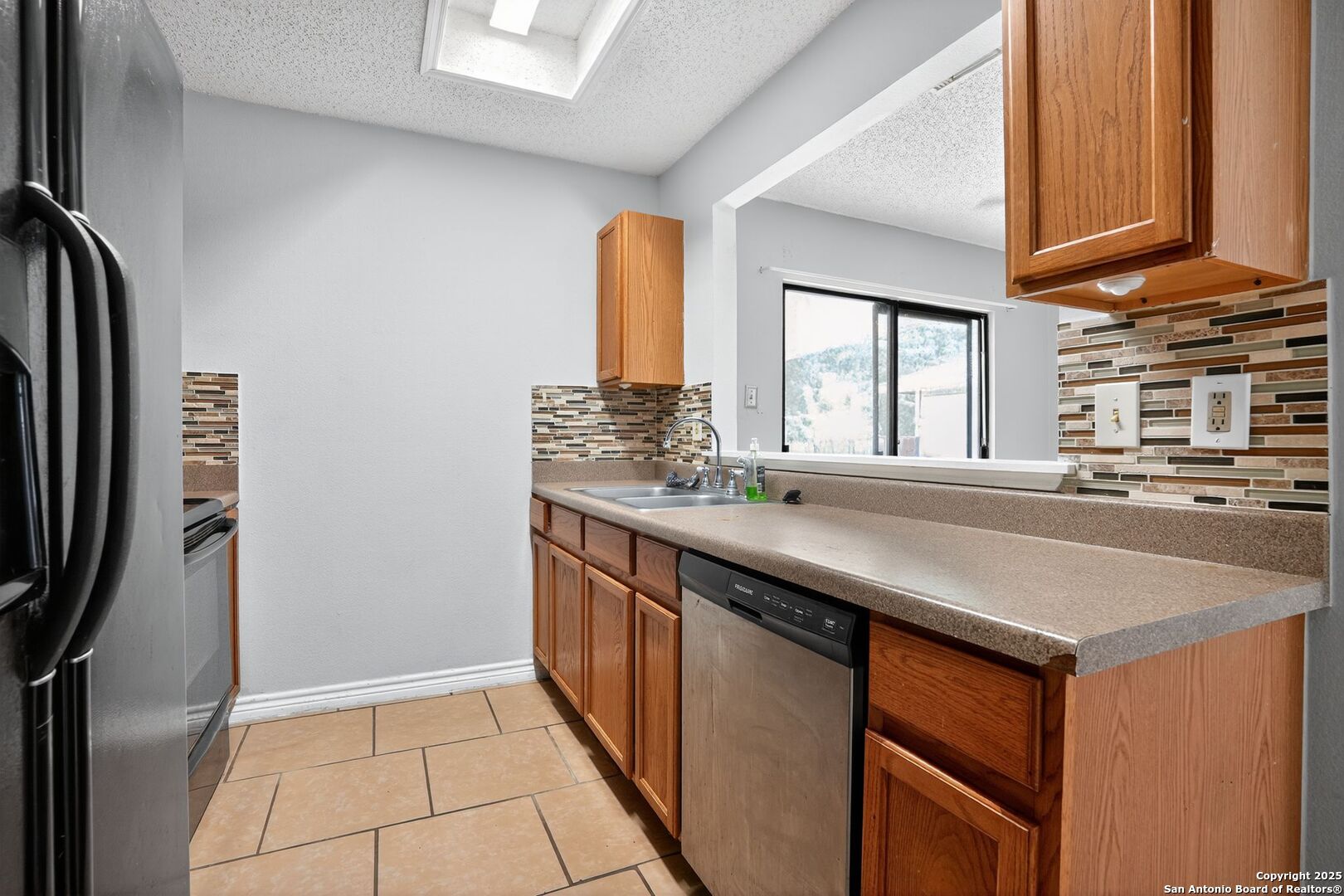 property viewer photo 2