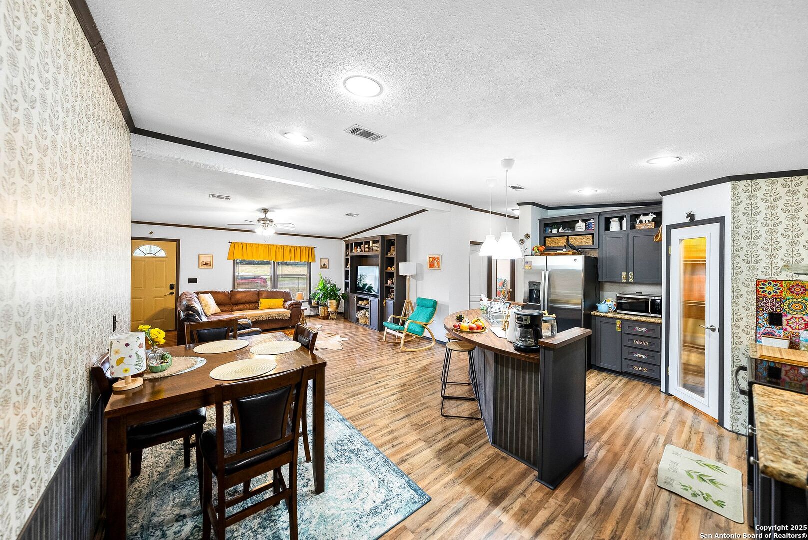 main property photo 12