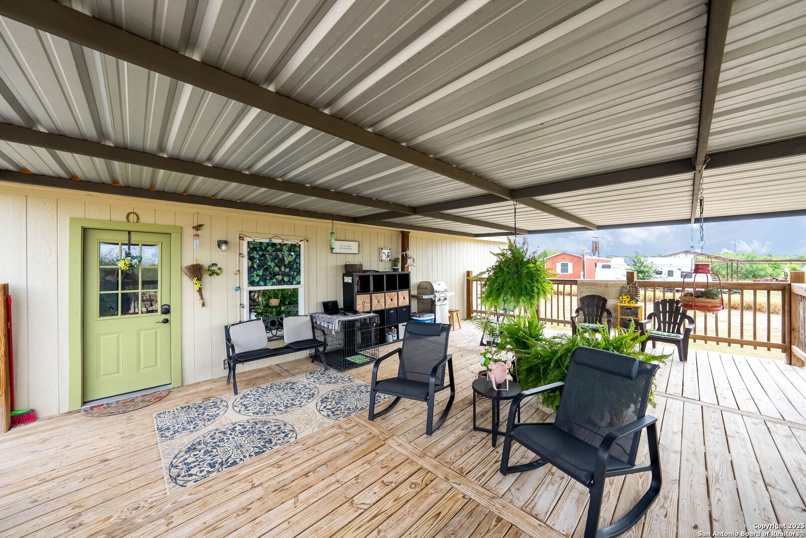 main property photo 27