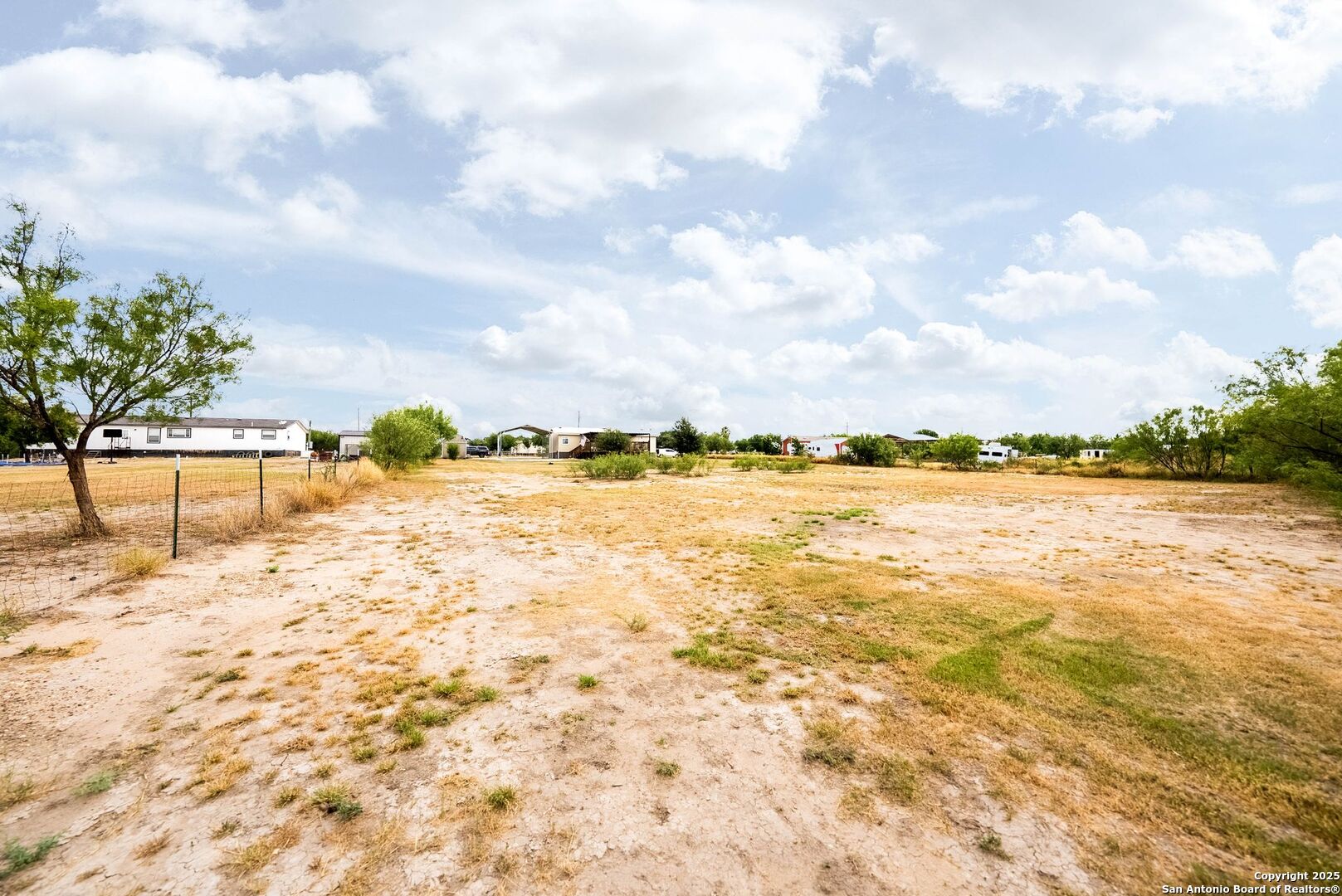main property photo 35