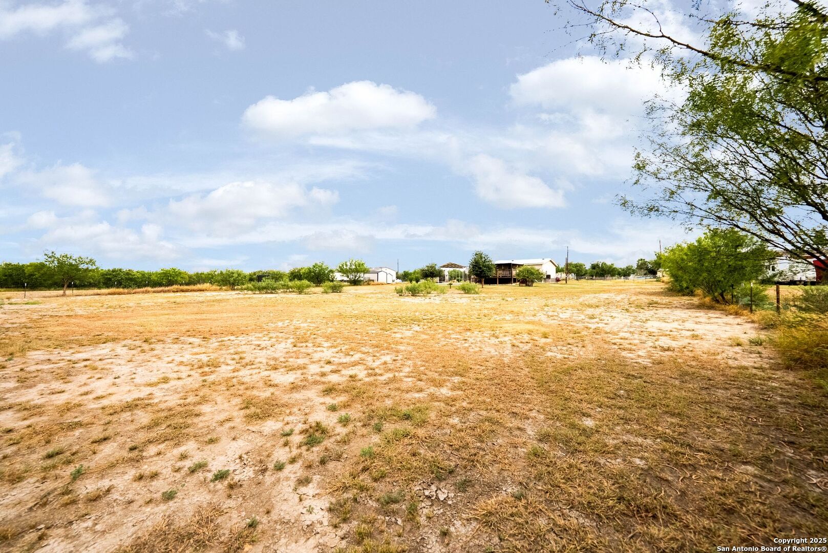 main property photo 36