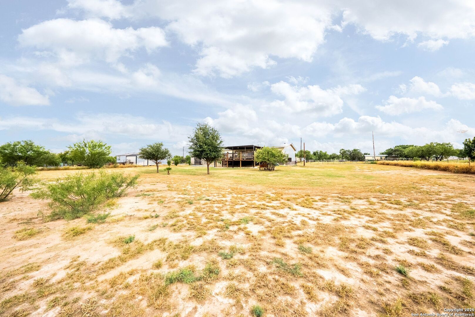 main property photo 37