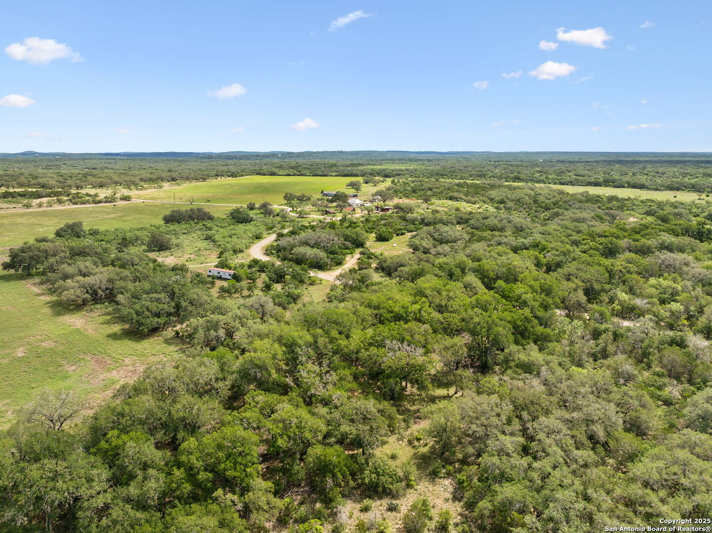 main property photo 10