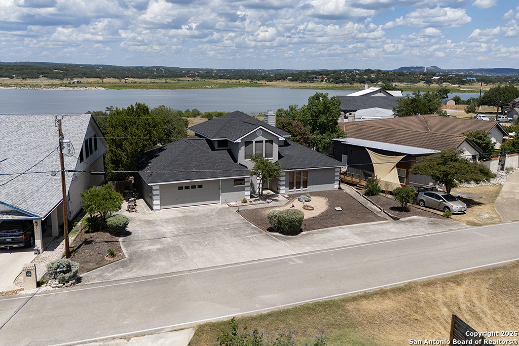 main property photo 41