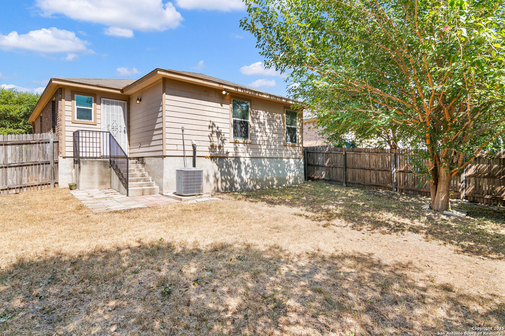 main property photo 21