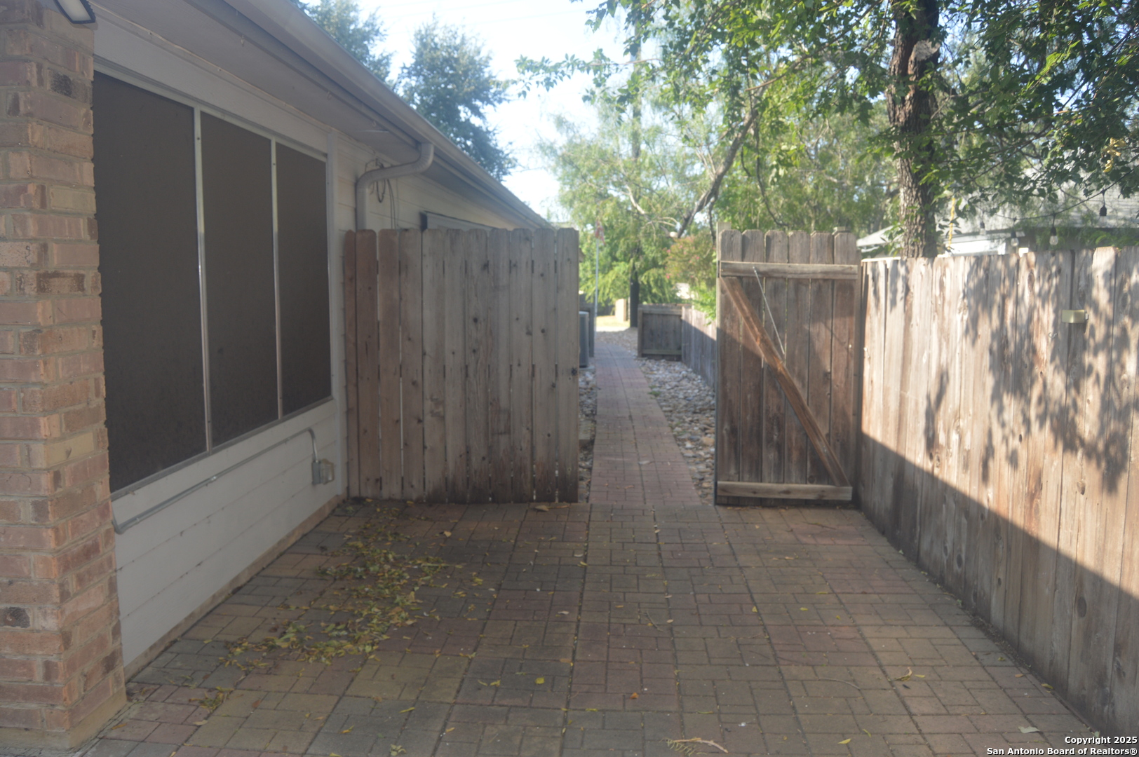 main property photo 39
