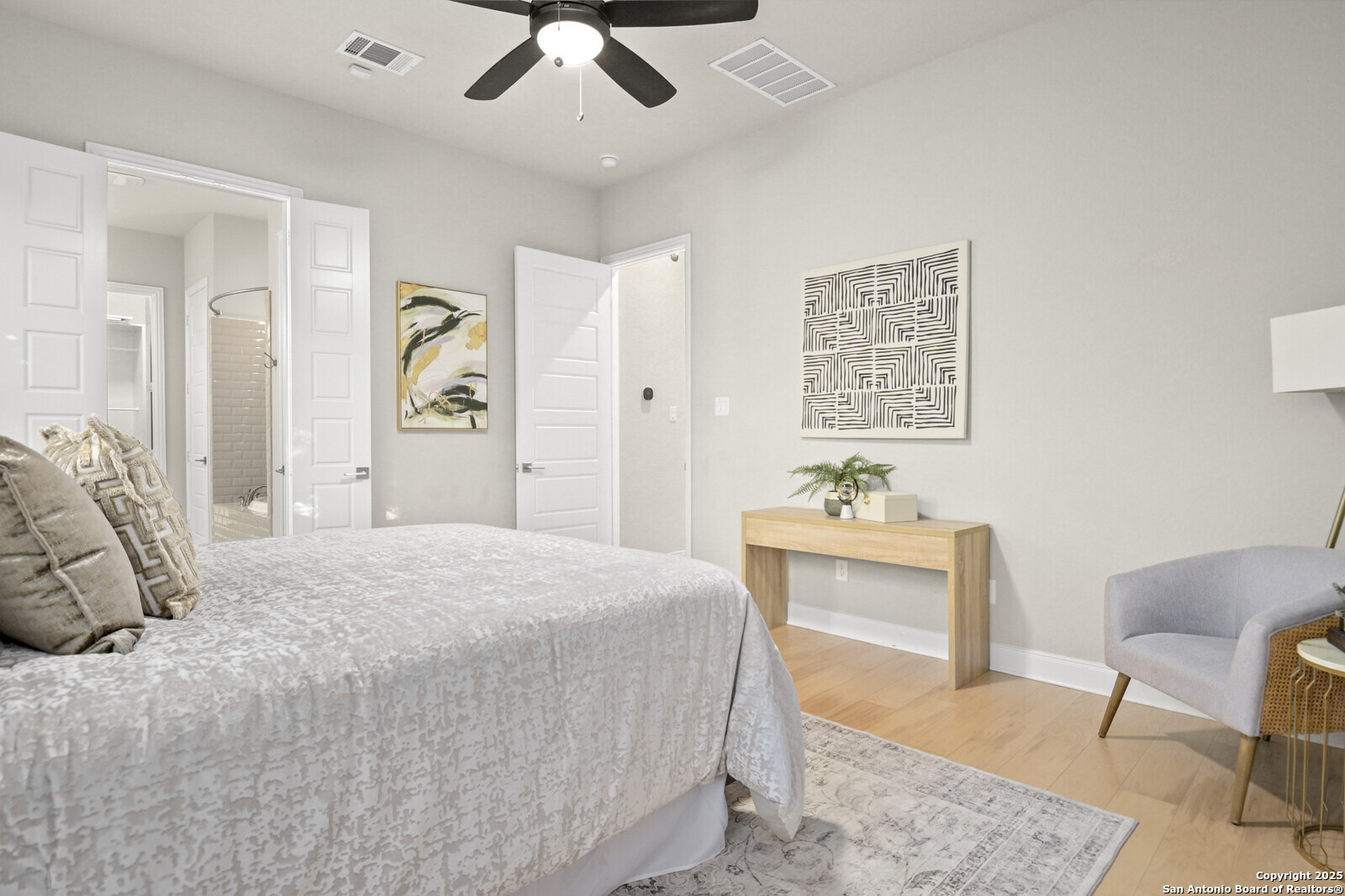 property viewer photo 14