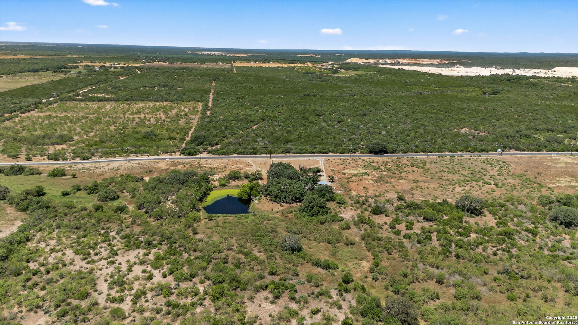 main property photo 31