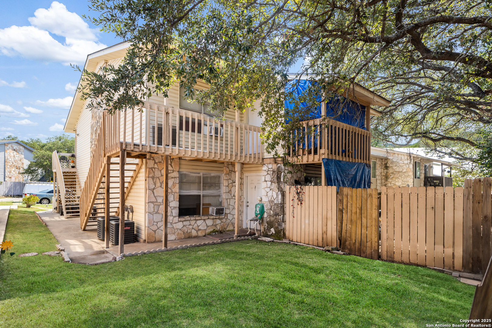 main property photo 32