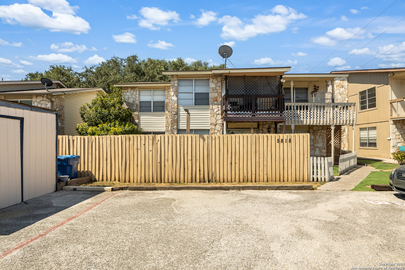 main property photo 35
