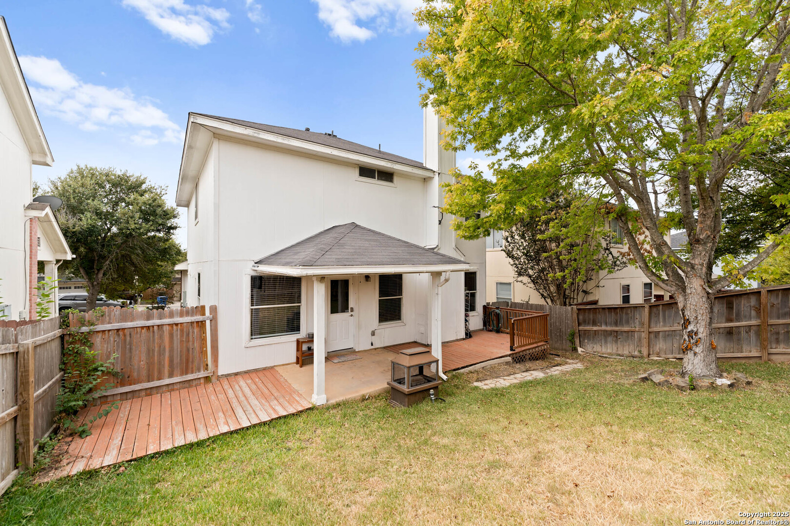main property photo 27