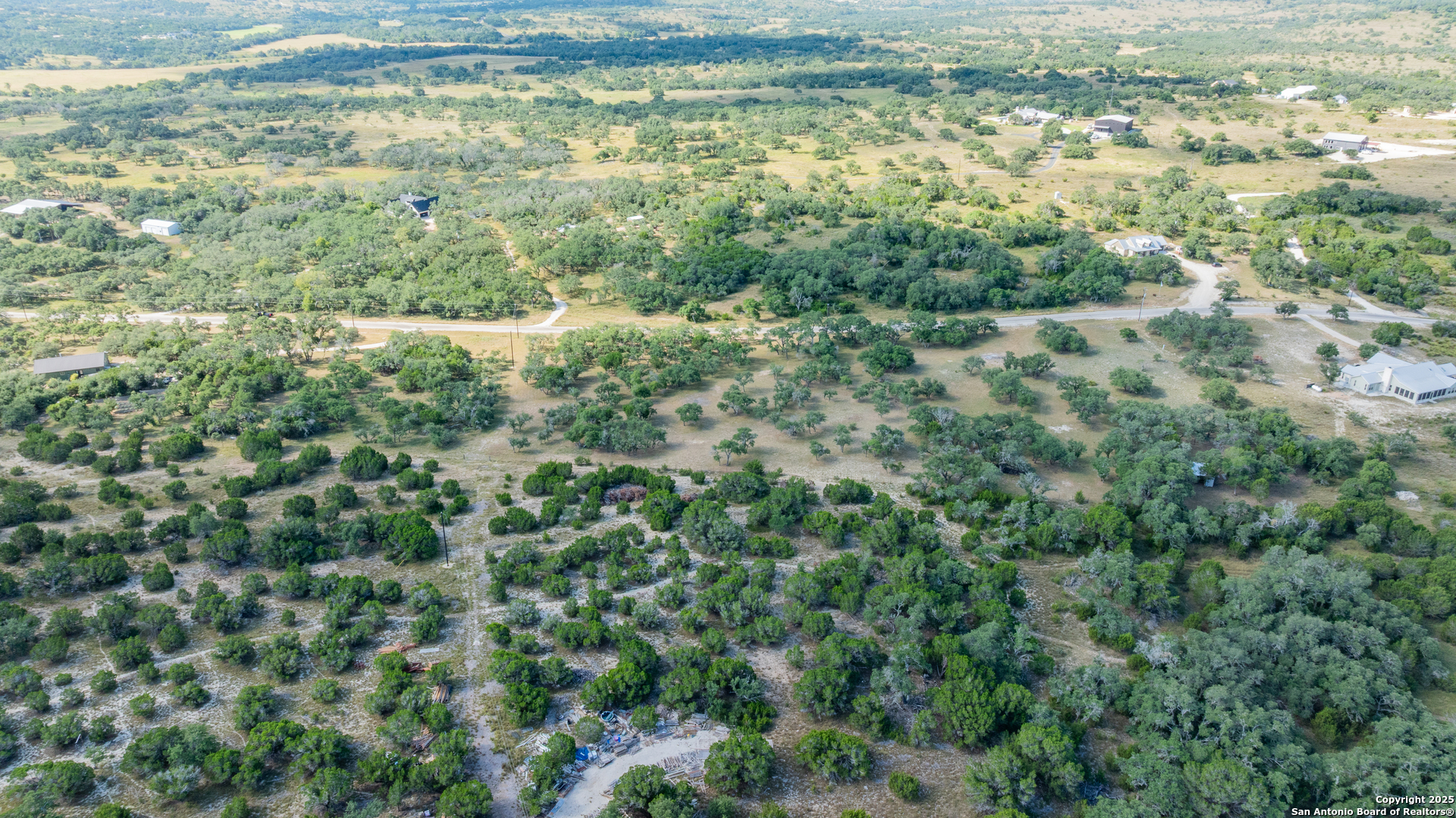 main property photo 9