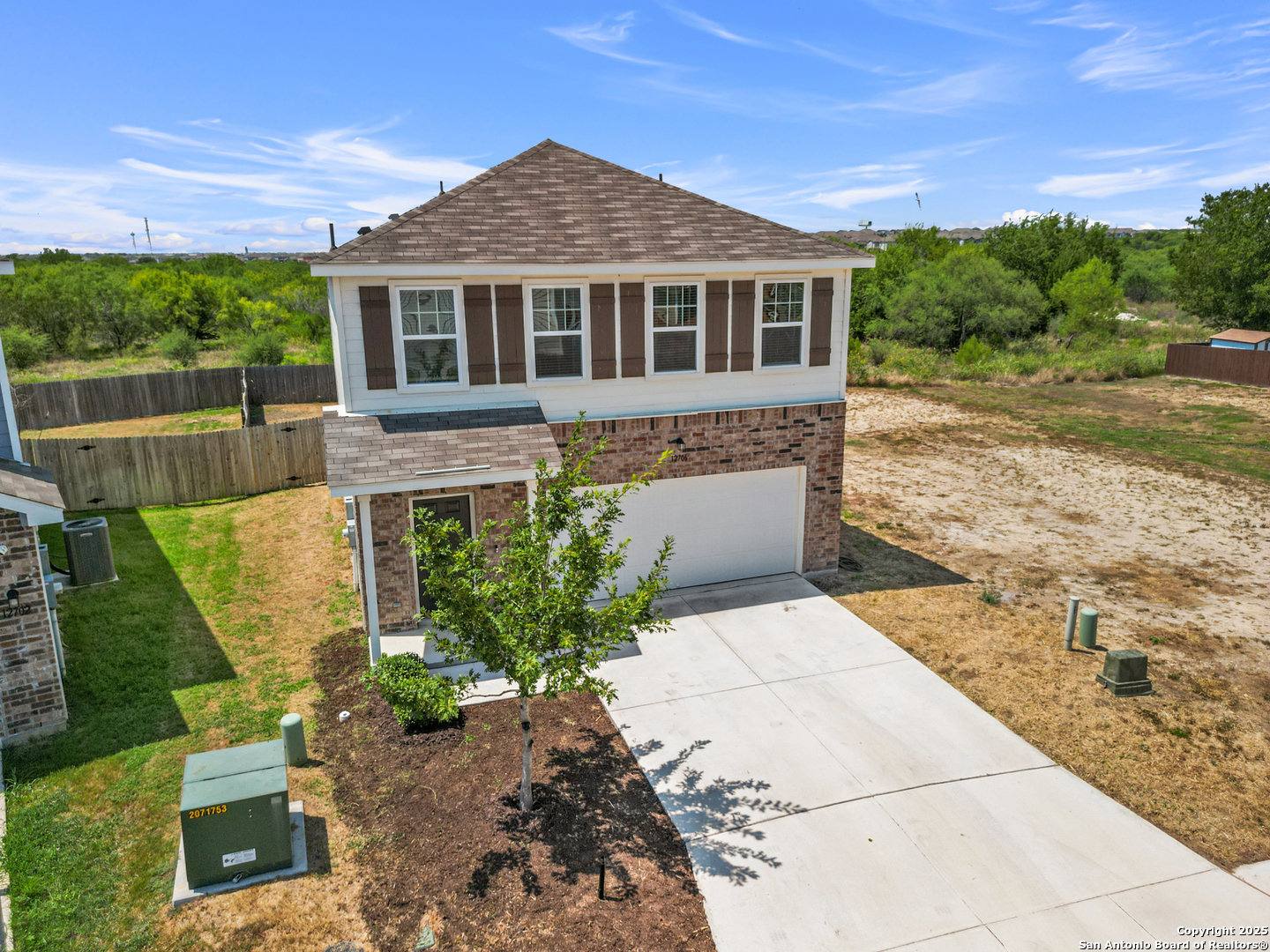 main property photo 26