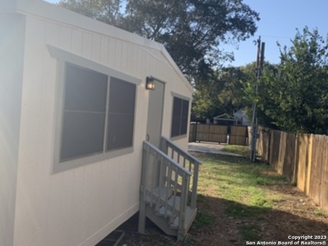 main property photo 10