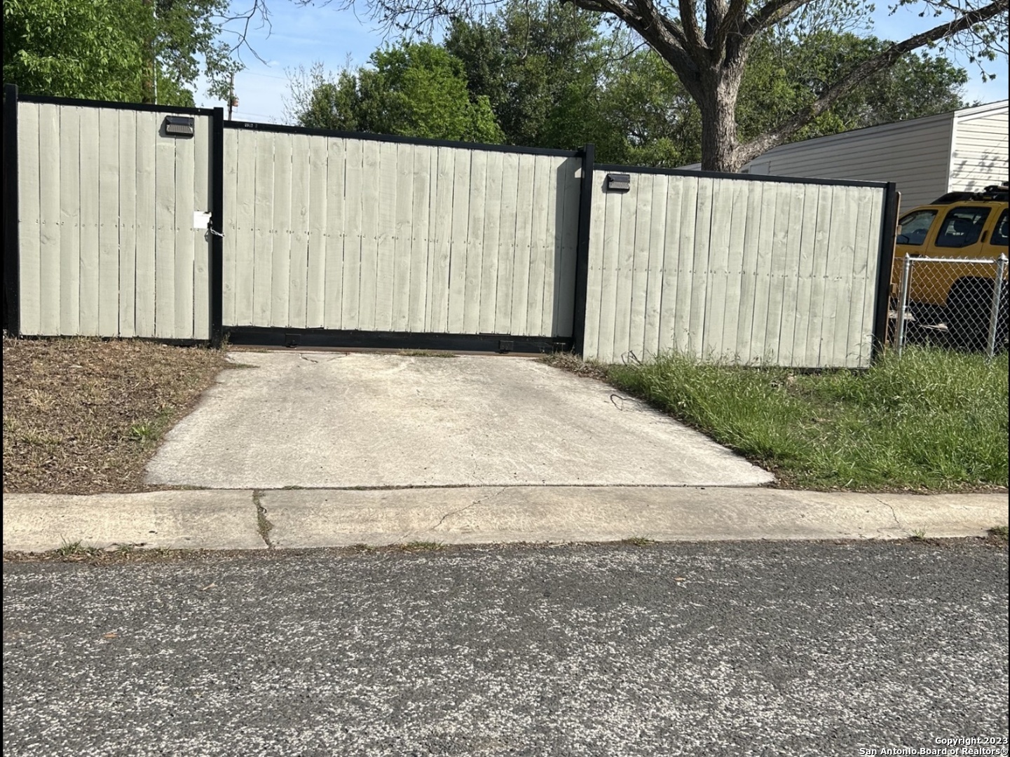main property photo 8