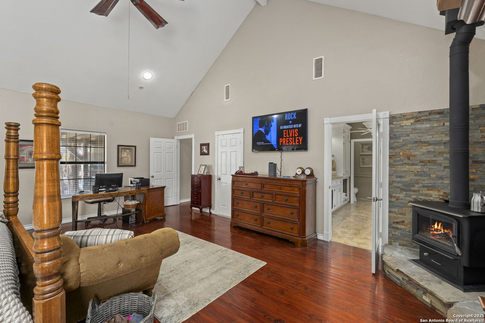 main property photo 16