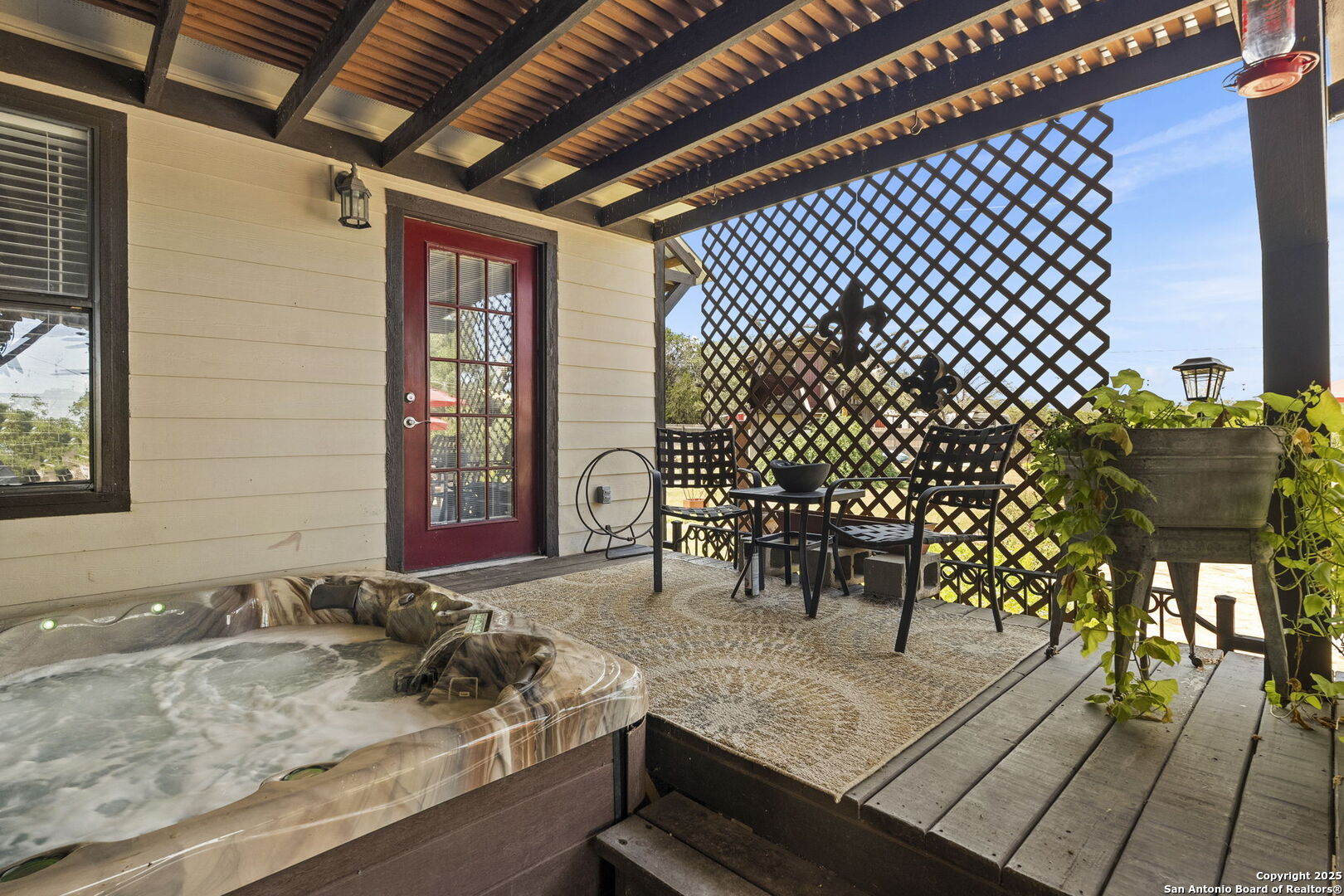 main property photo 27