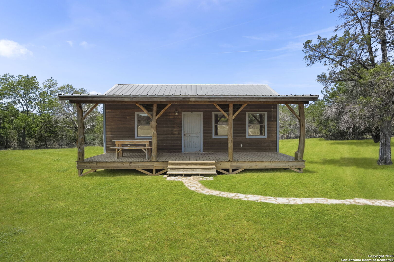 main property photo 35