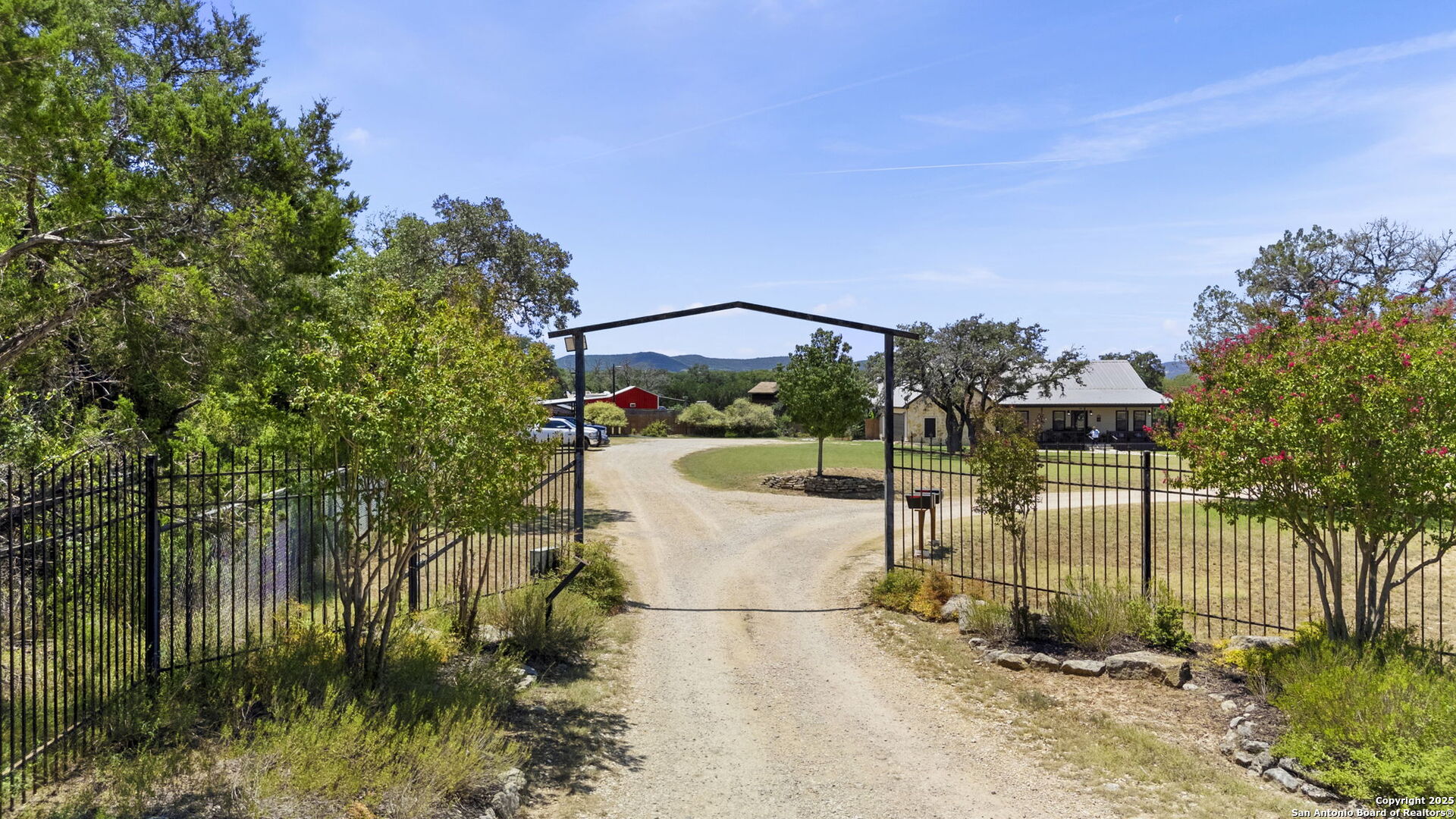 main property photo 41