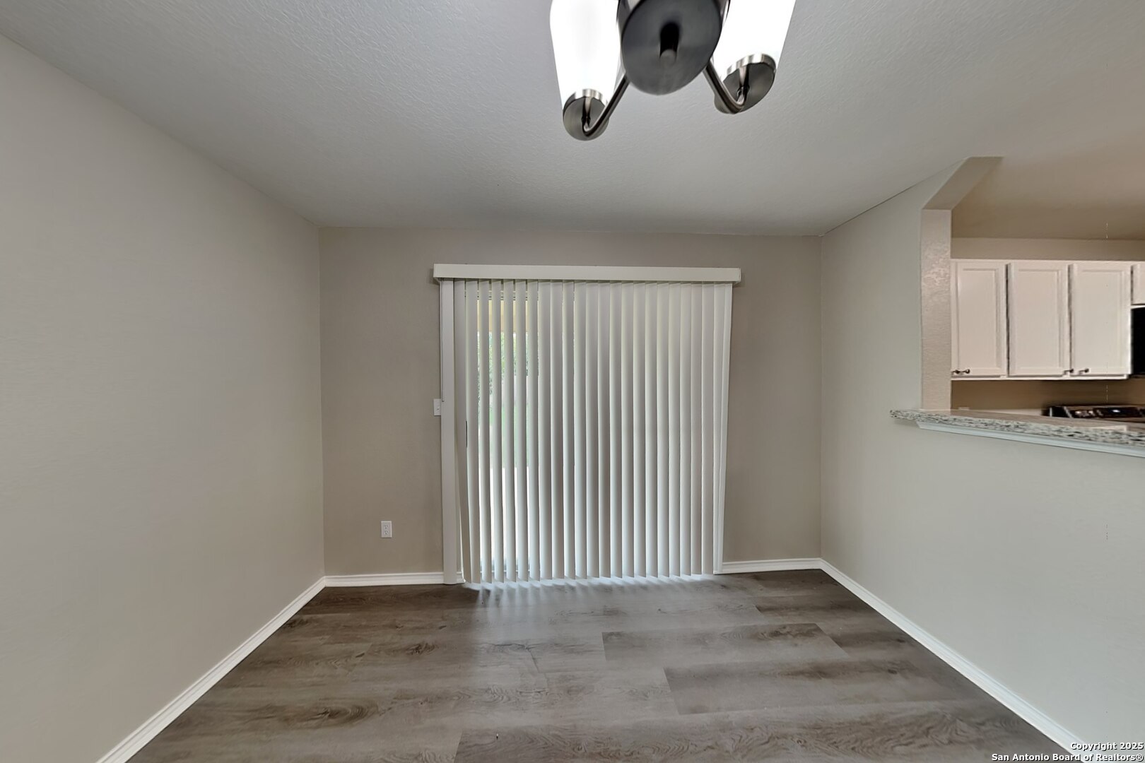 property viewer photo 7