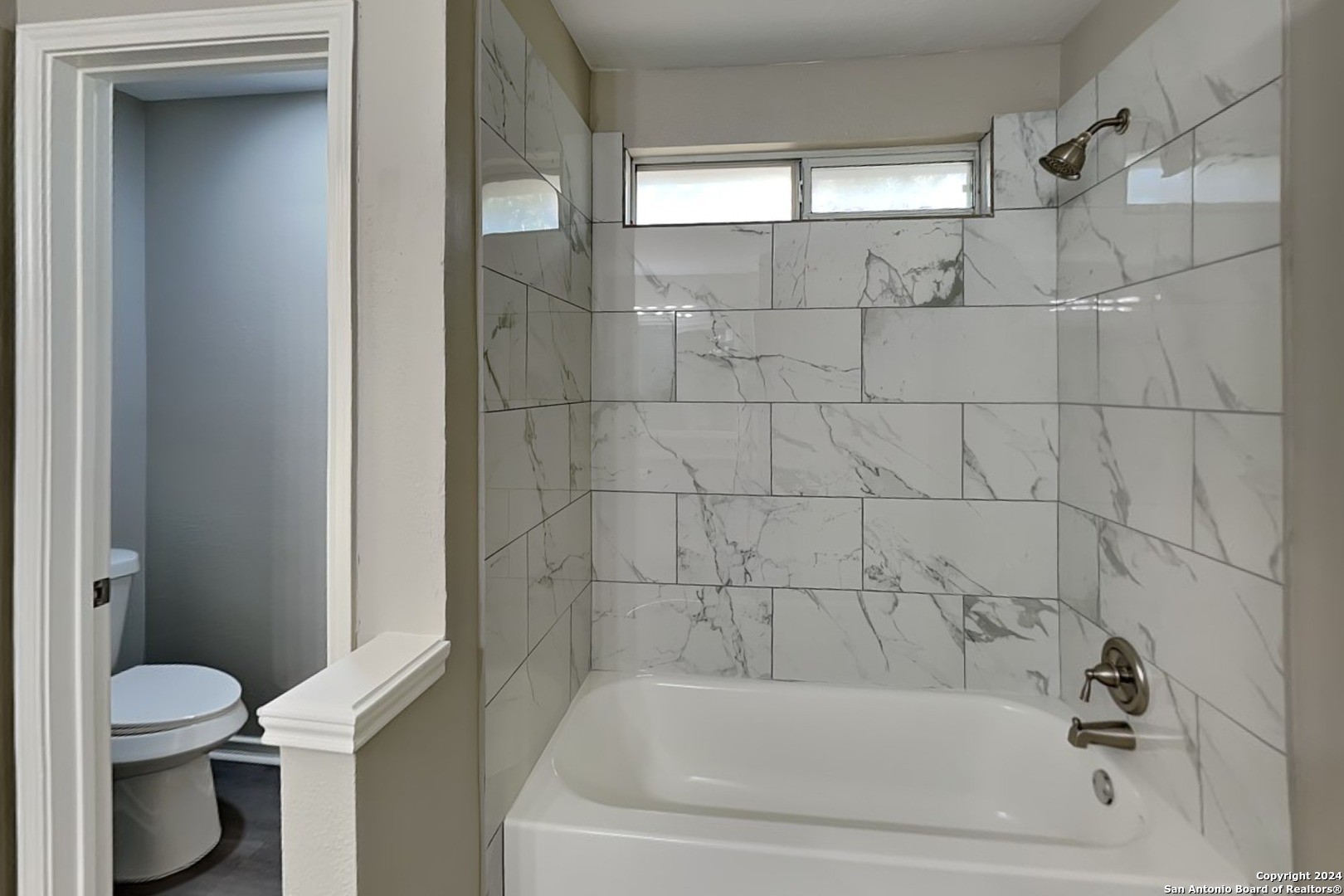 property viewer photo 10