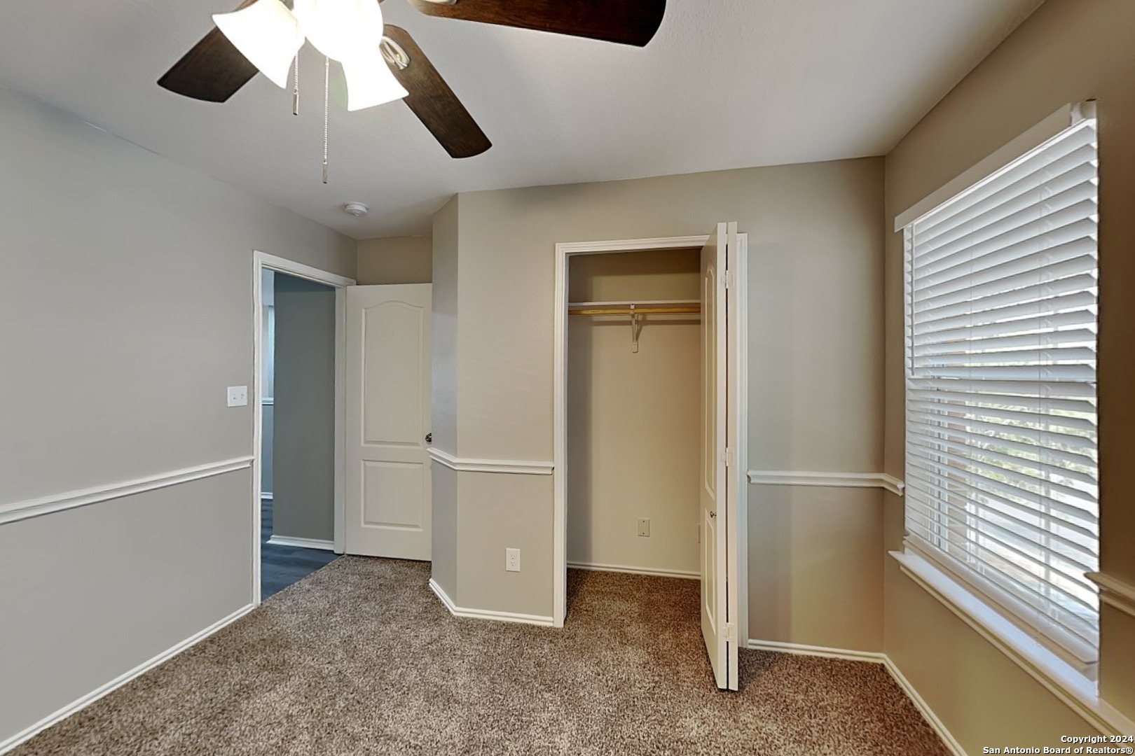 property viewer photo 13