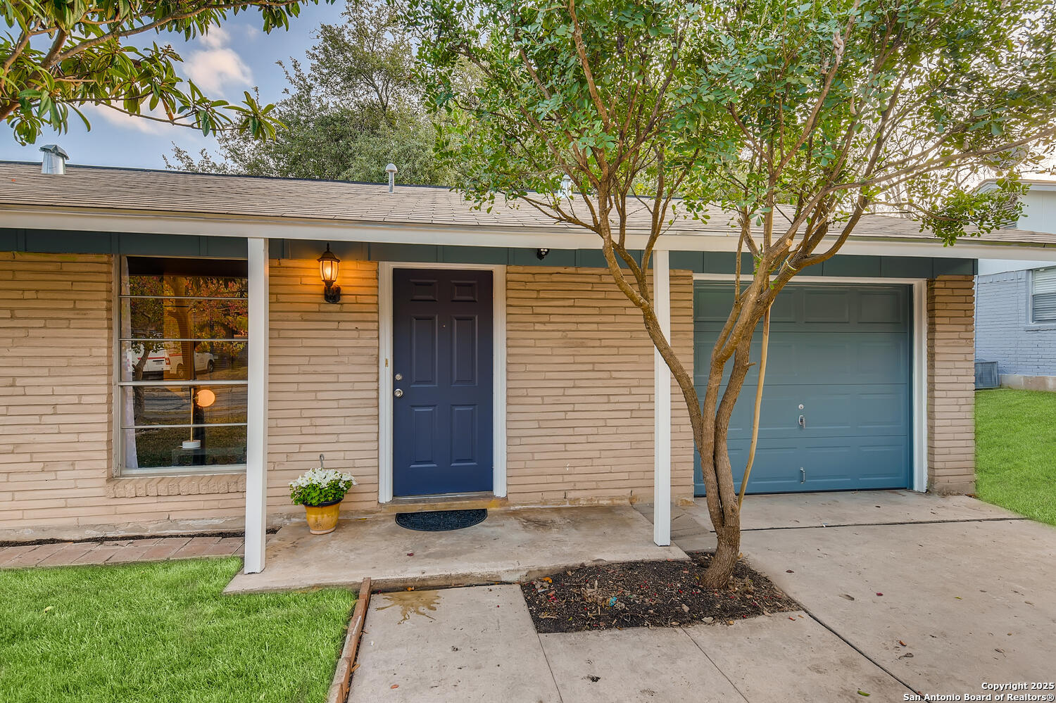property viewer photo 1