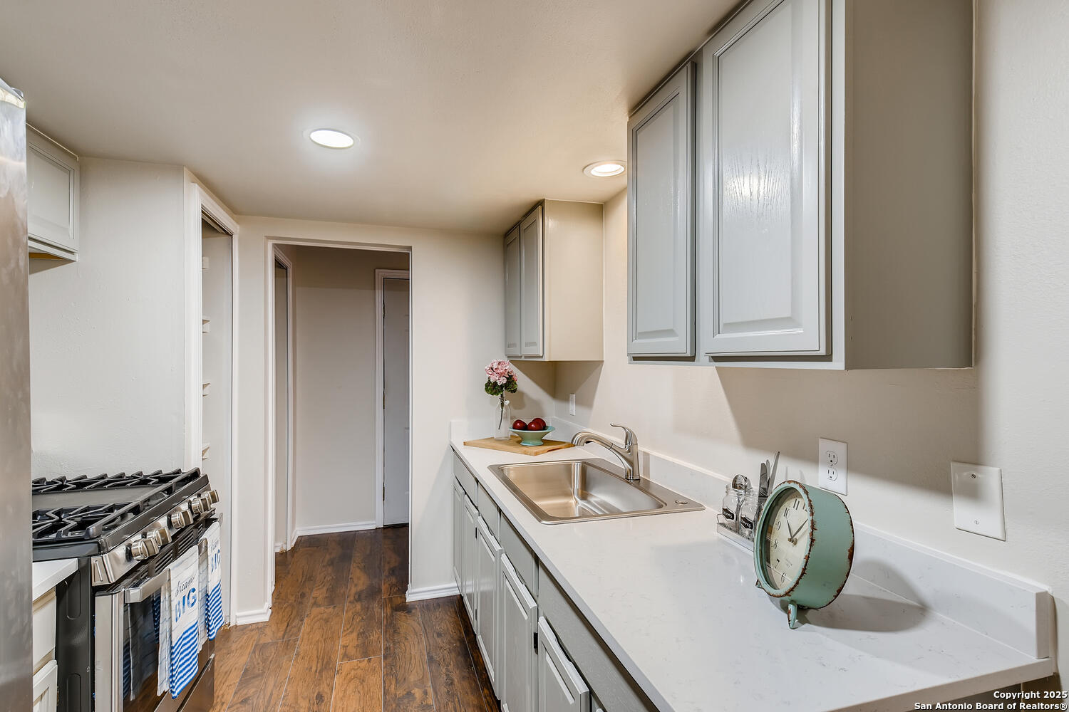 property viewer photo 11