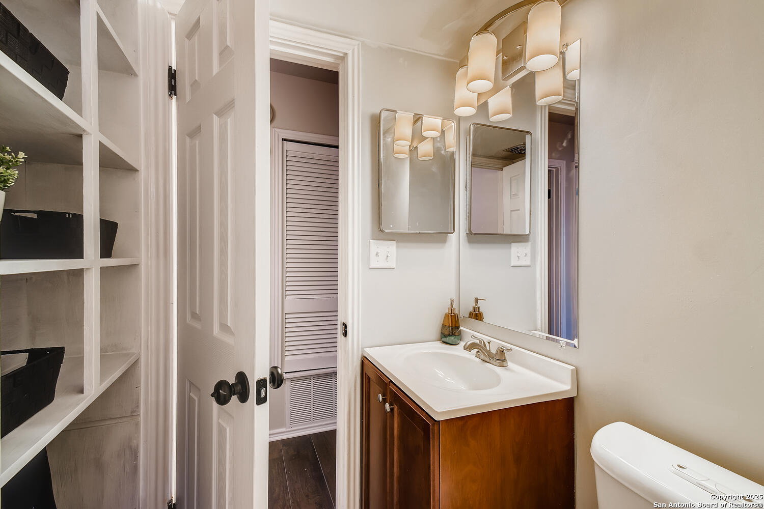 property viewer photo 22