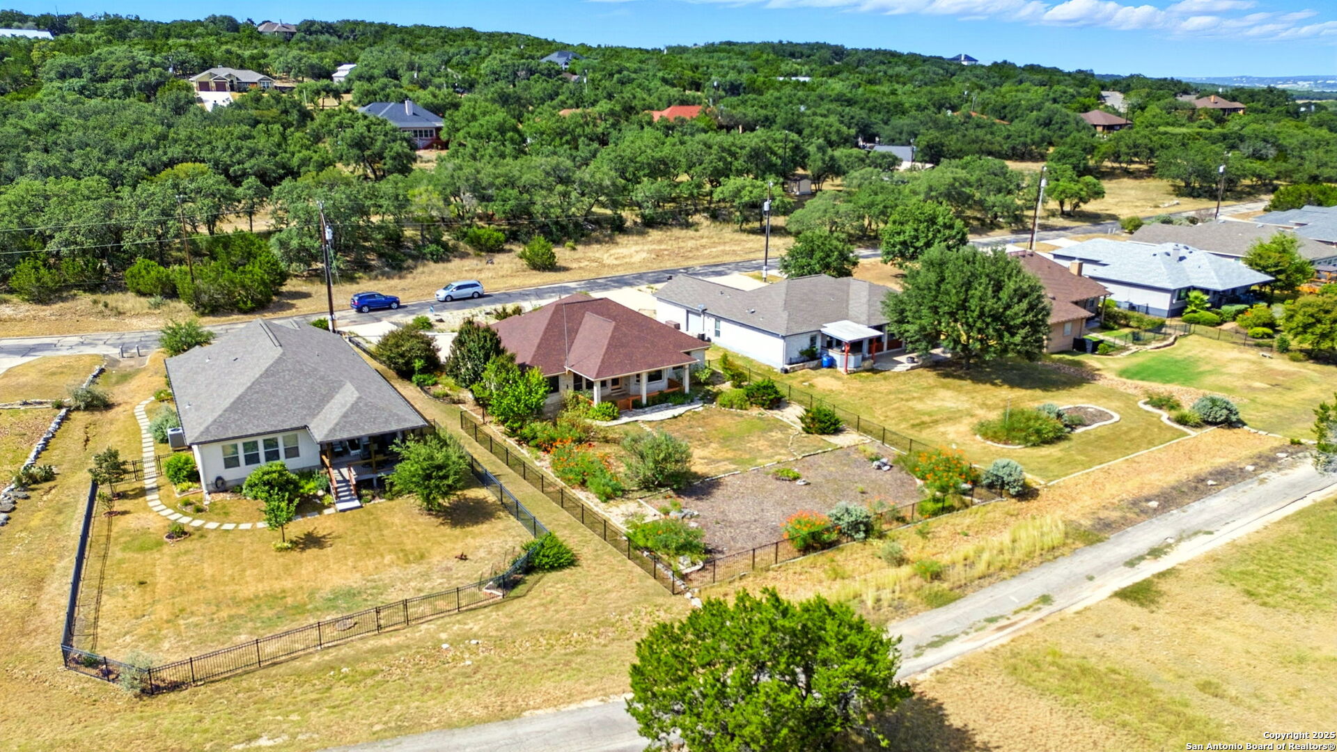 main property photo 34