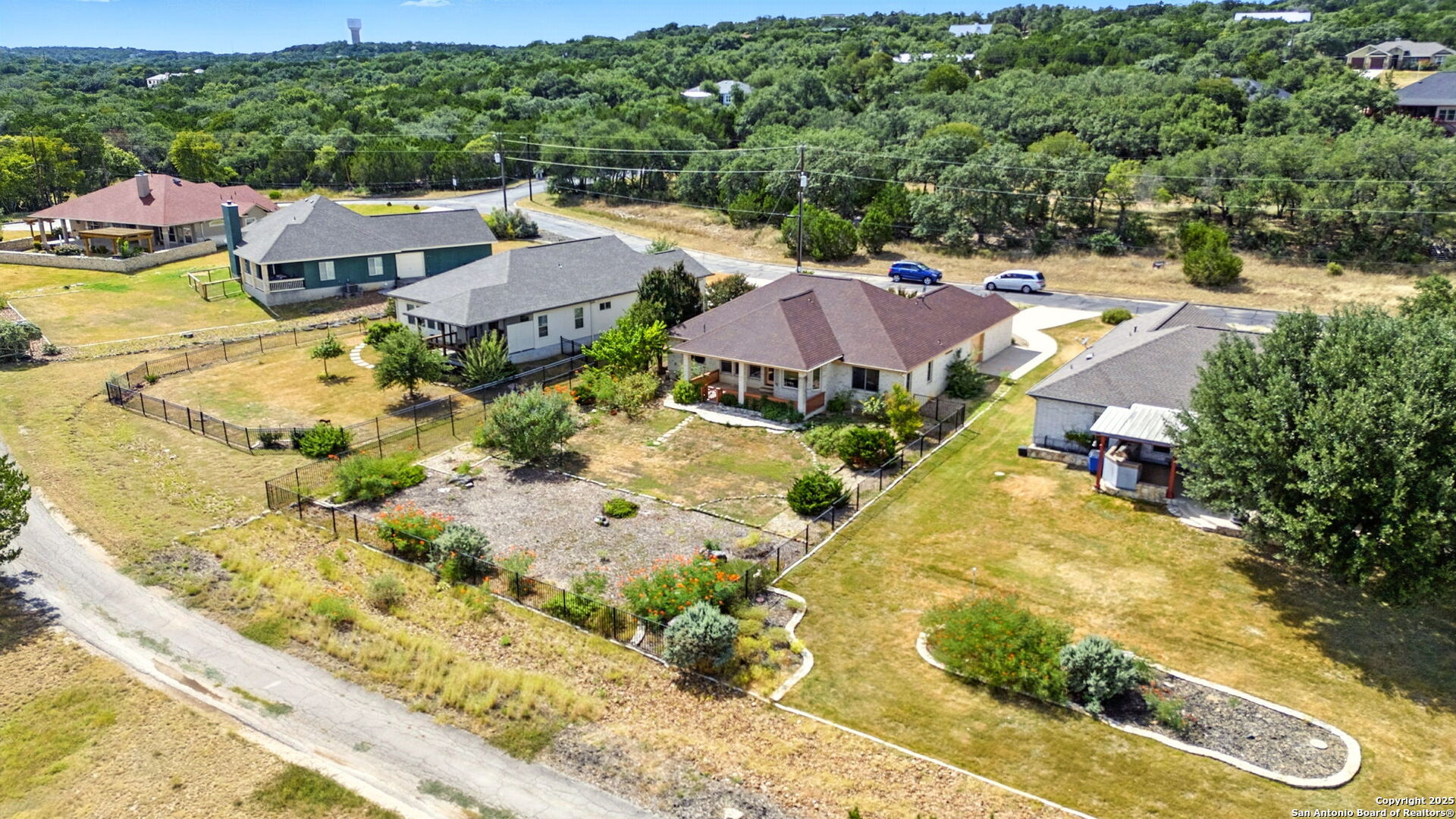 main property photo 36