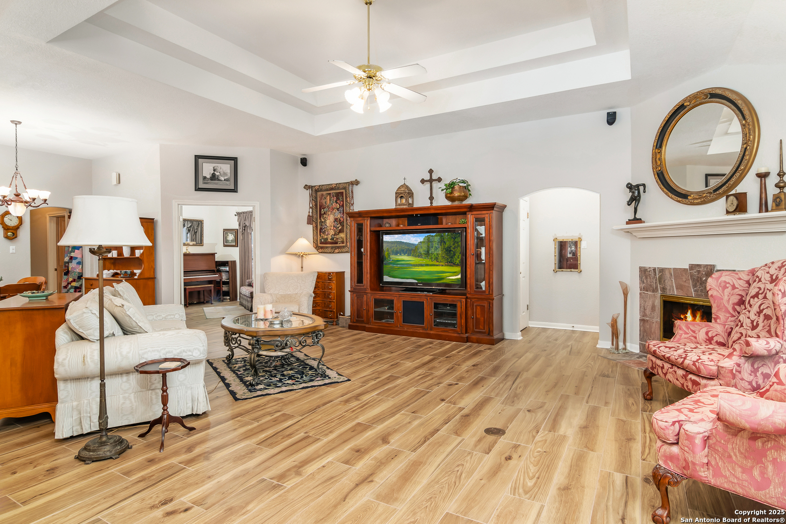 property viewer photo 26