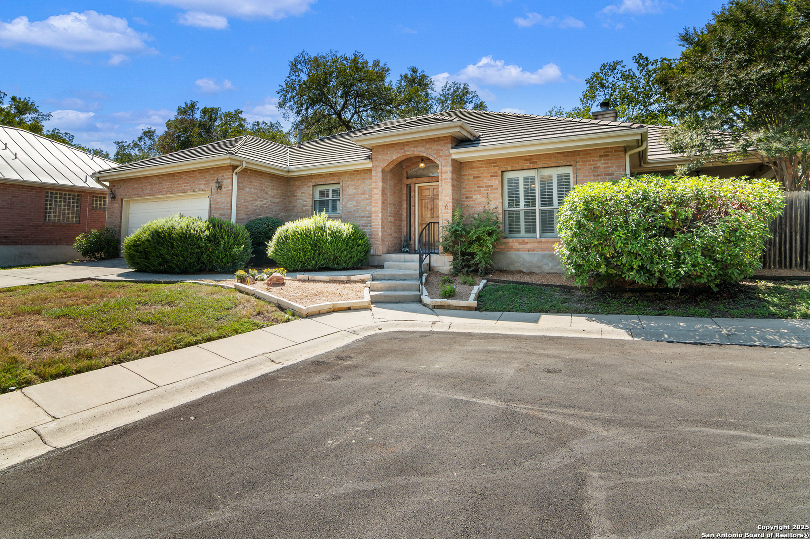 property viewer photo 3