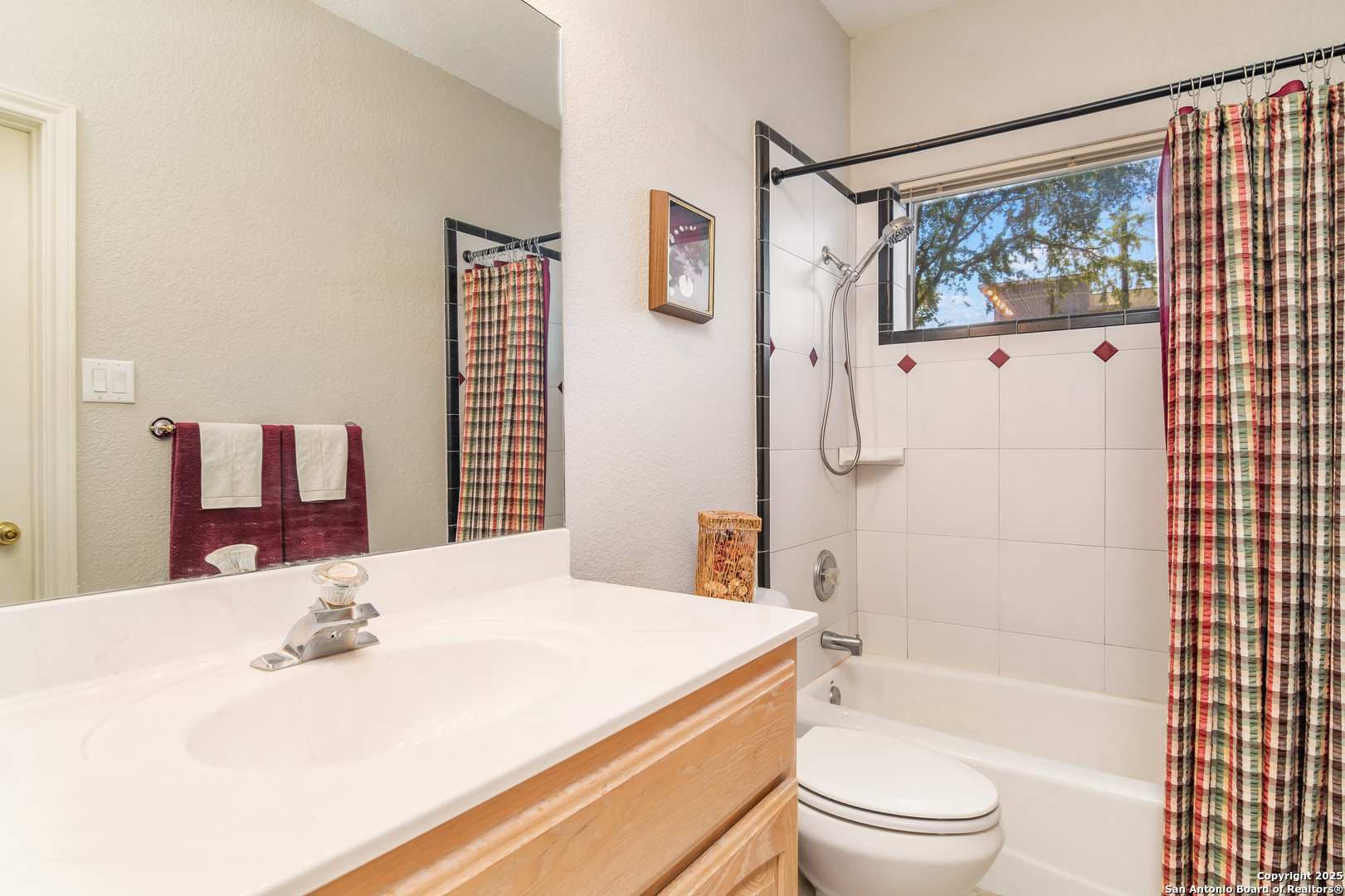 property viewer photo 42