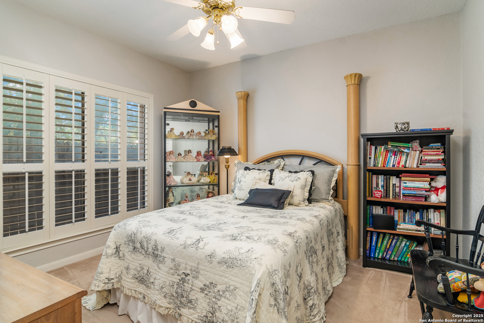 property viewer photo 45