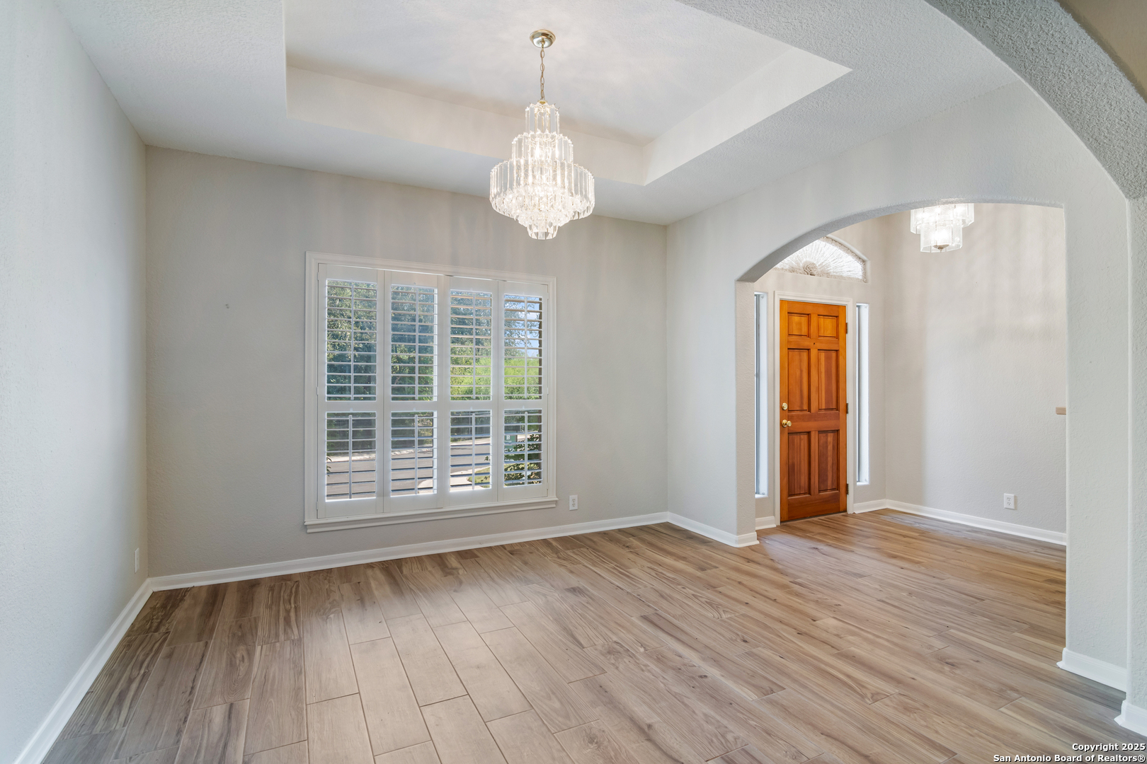 property viewer photo 6