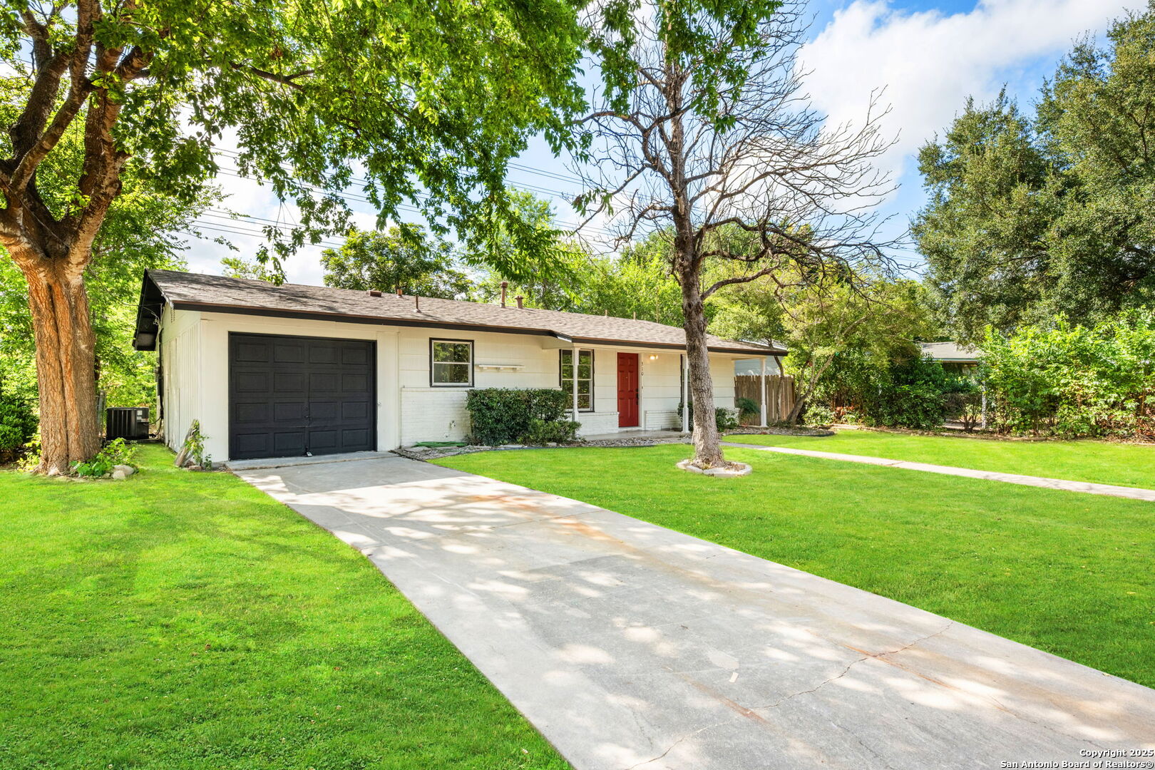 property viewer photo 1