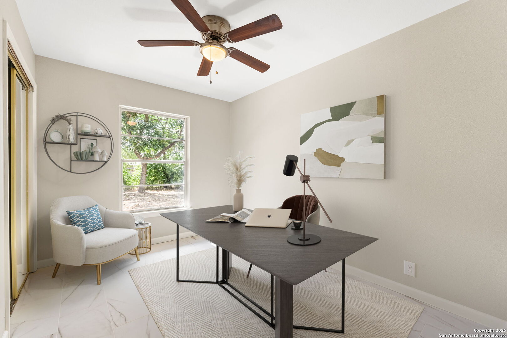 property viewer photo 20