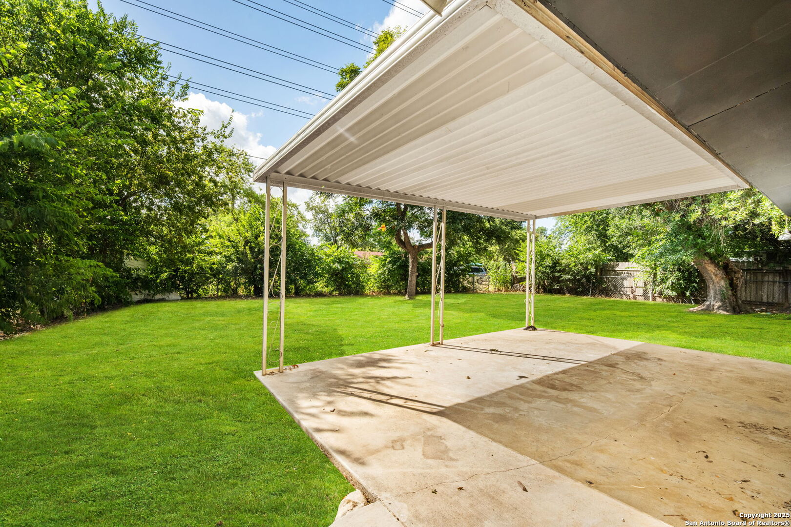 property viewer photo 25
