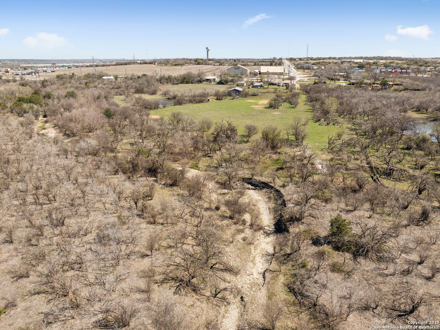 main property photo 17