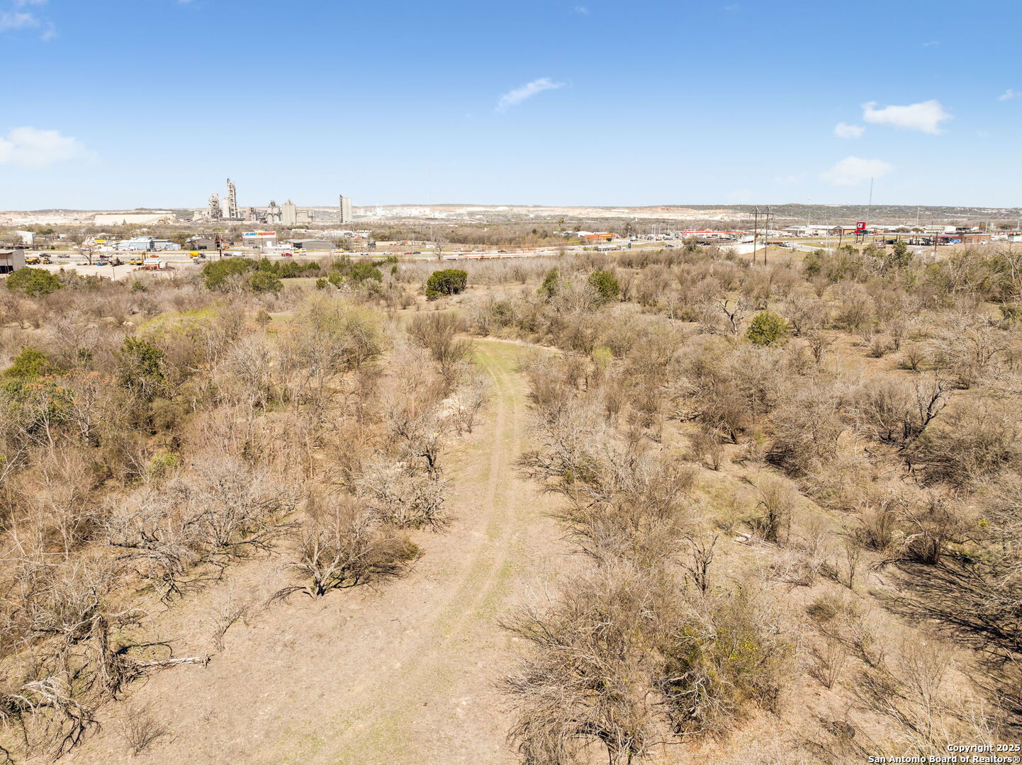 main property photo 22