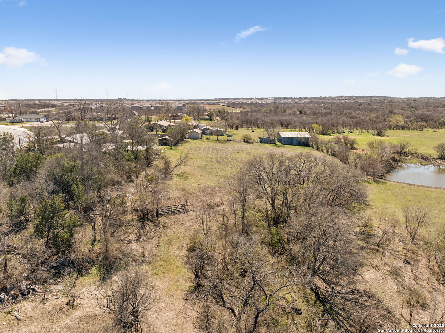 main property photo 25