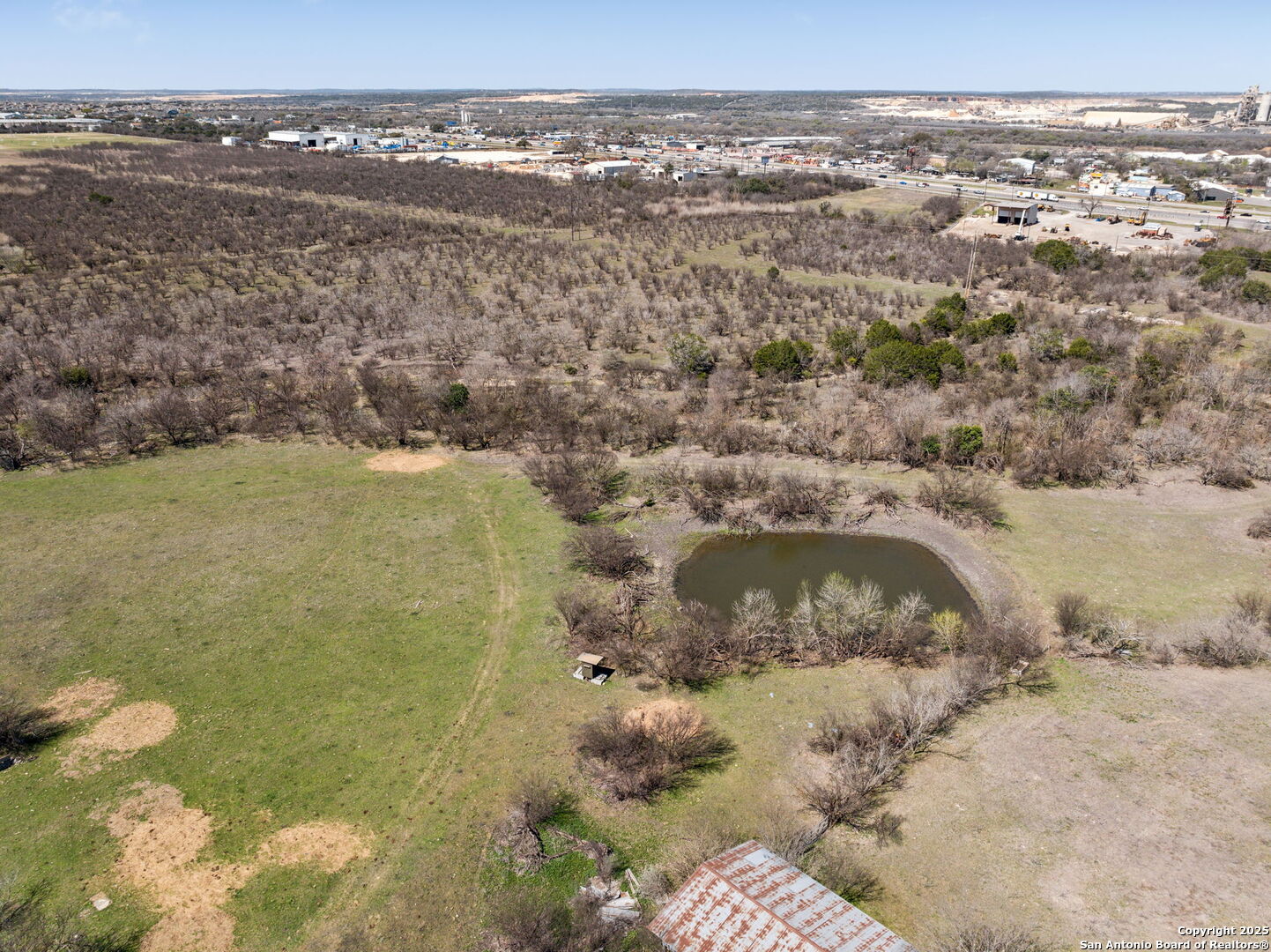 main property photo 31